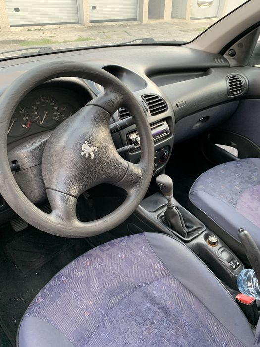 Carro Peugeot 206