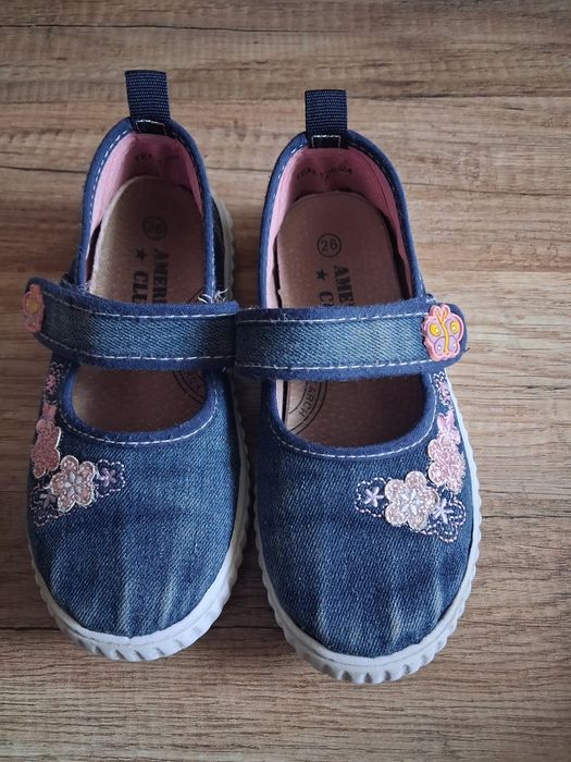 Buty dla dziewczynki