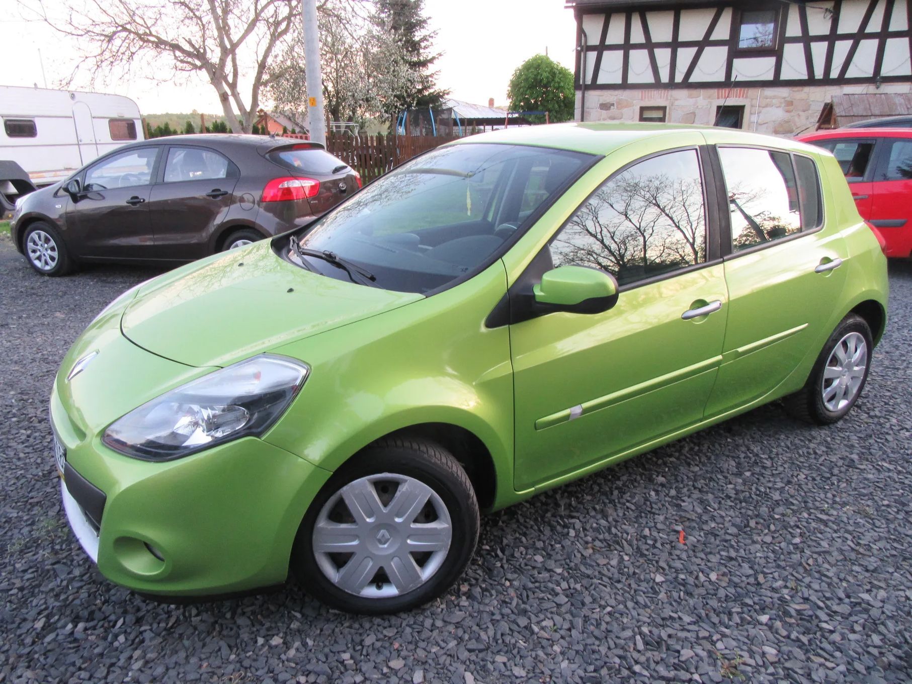 Renault Clio Clio 1.2 TCE 101KM Po opłatach.