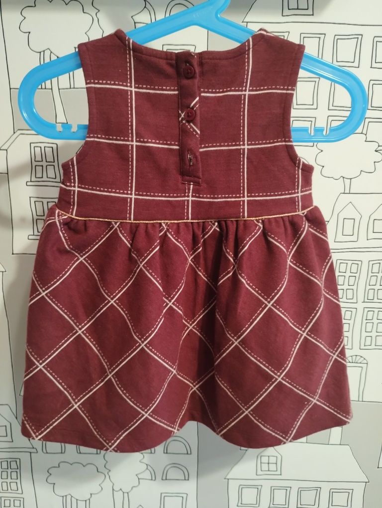 Sukieneczka w kratkę na 9-12 m-cy.