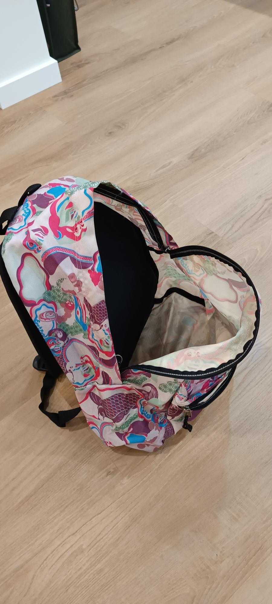 Mochila da Eastpak praticamente nova