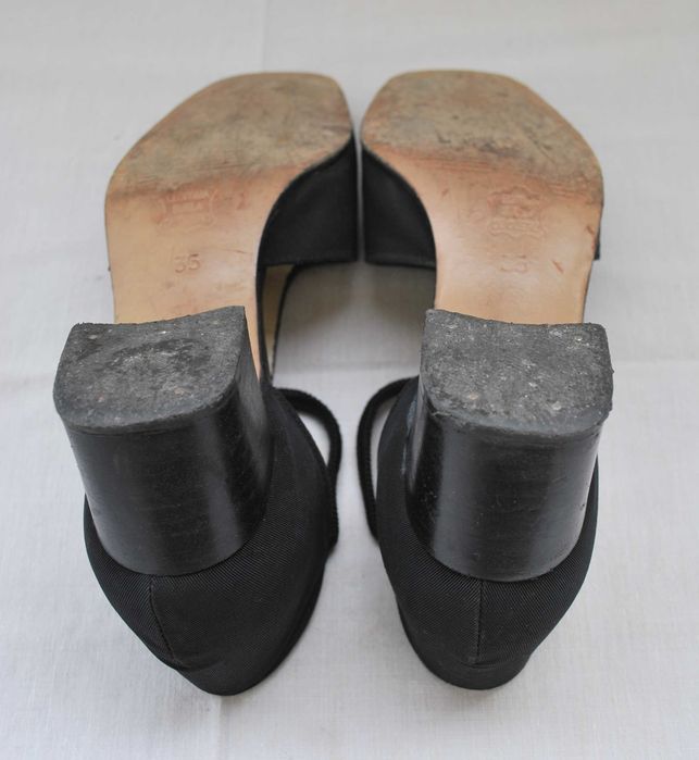 Sapatos de senhora pretos Godiva