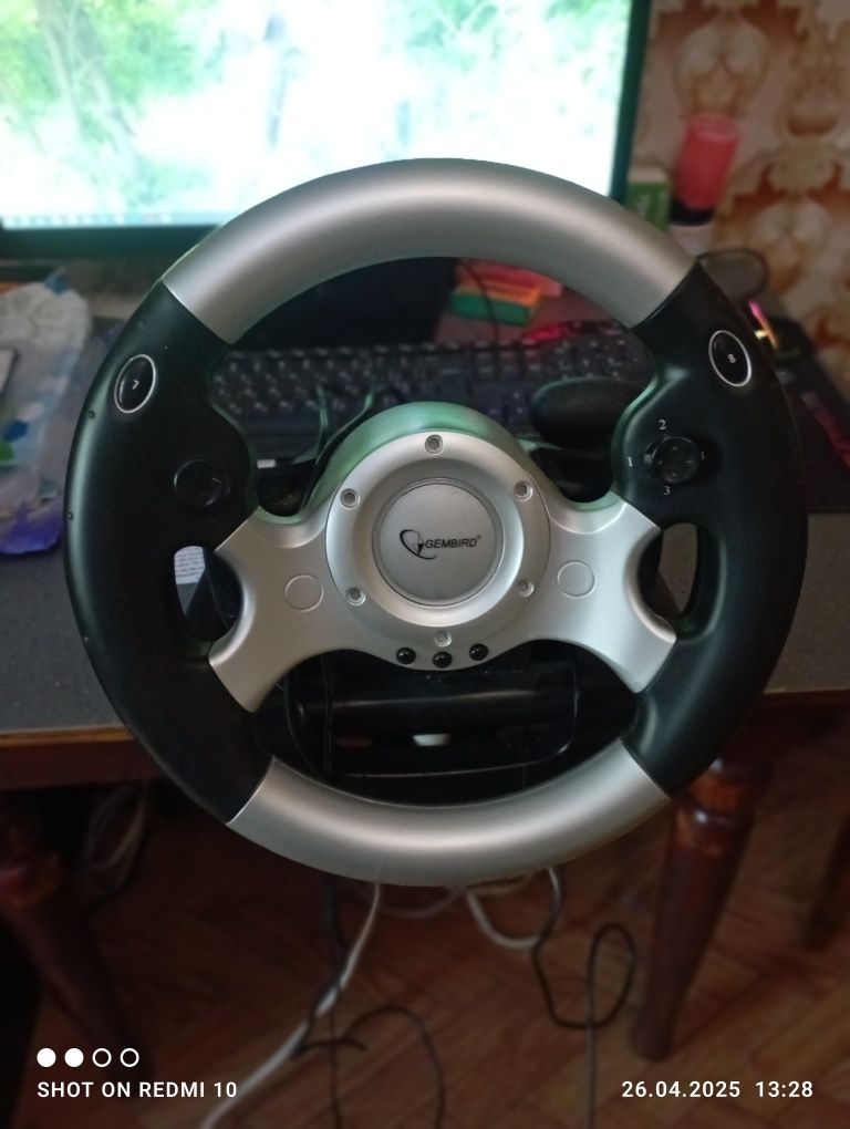 Продам игровой руль