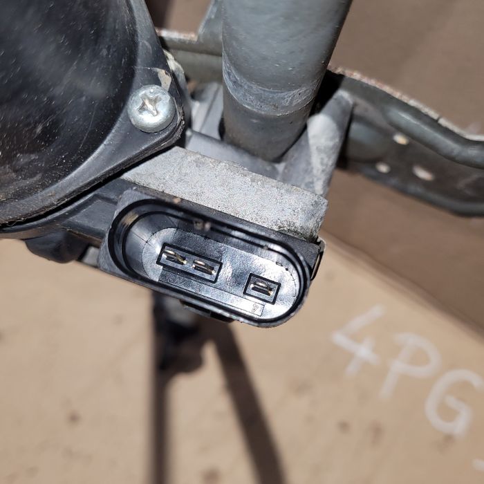 Mechanizm wycieraczek z silniczkiem przód vw passat b6 2009r