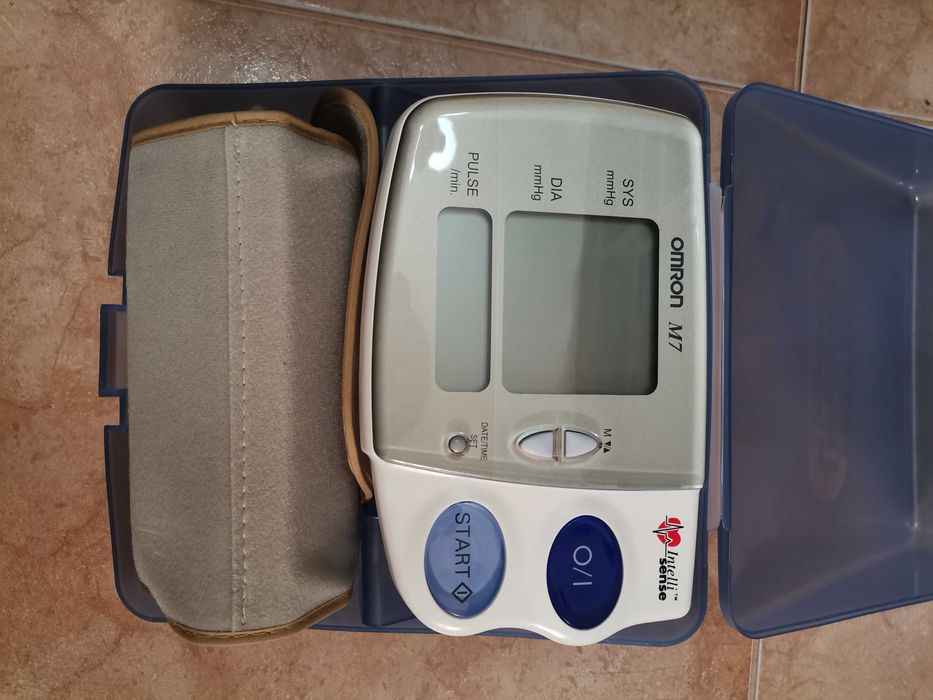 Máquina de medir a tensão