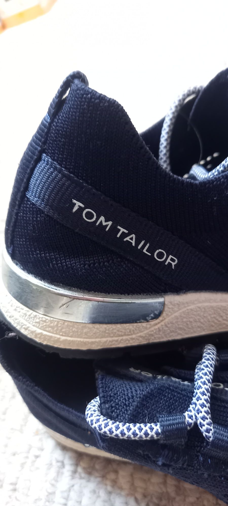 Tom Taylor buty sportowe r.33