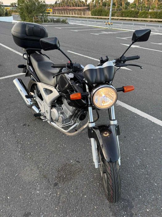 Honda CBF 250 excelente