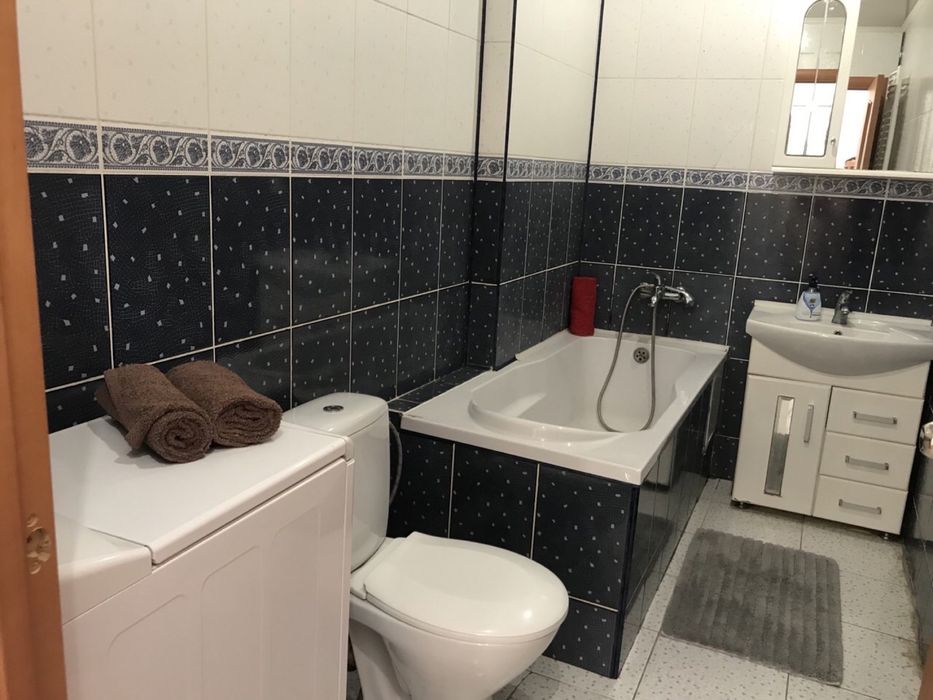 В центрі Мукачева будинок-котедж подобово (посуточно)