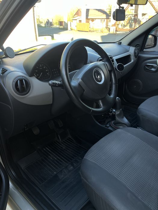 Renault Logan 2010 1.6MPI