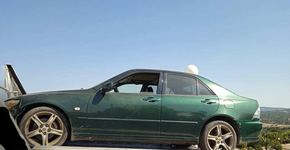 Lexus IS200 peças
