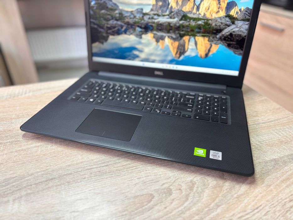 Laptop Dell Inspiron 3793 - i5-1035G1, 16GB ram, SSD, GeForce, 17,3"