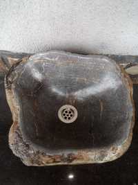 Раковина з натурального каменю