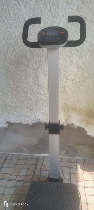 Máquina de fitness musculação