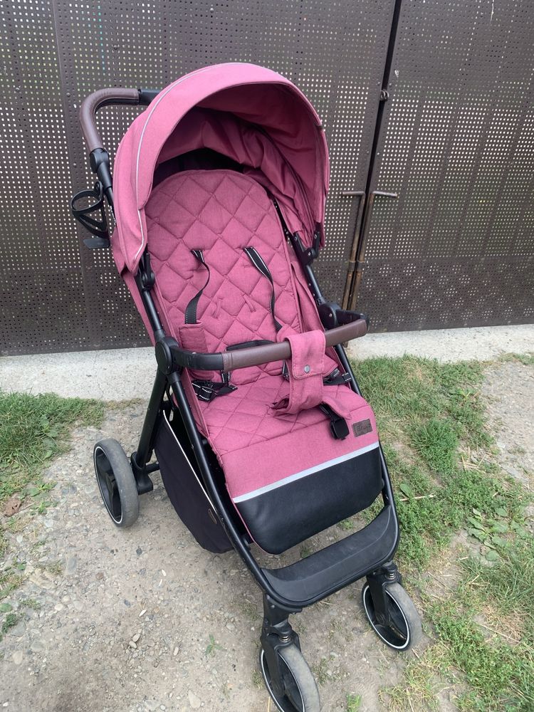 Carrello Bravo прогулянкова коляска для дітей від 6 місяців