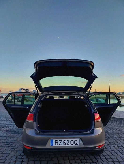 Carro VW Golf 7 1.2 TSI 2014 – Económico – Manual – Revisão Feita
