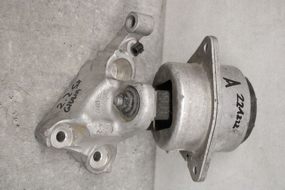 PODUSZKA LEWA SILNIKA ALFA ROMEO GIULIA 2.2 RWD