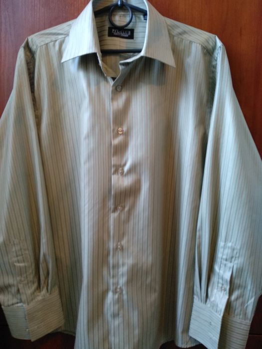 Продам новую  рубашку