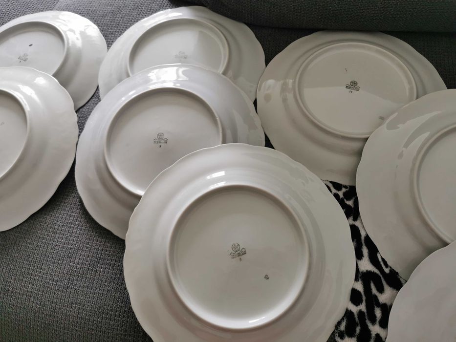 PRL zestaw 12 talerzy obiadowych porcelana