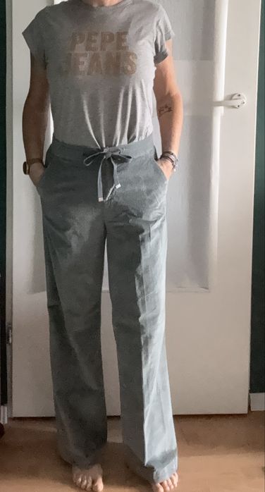 Spodnie sztruks Benetton