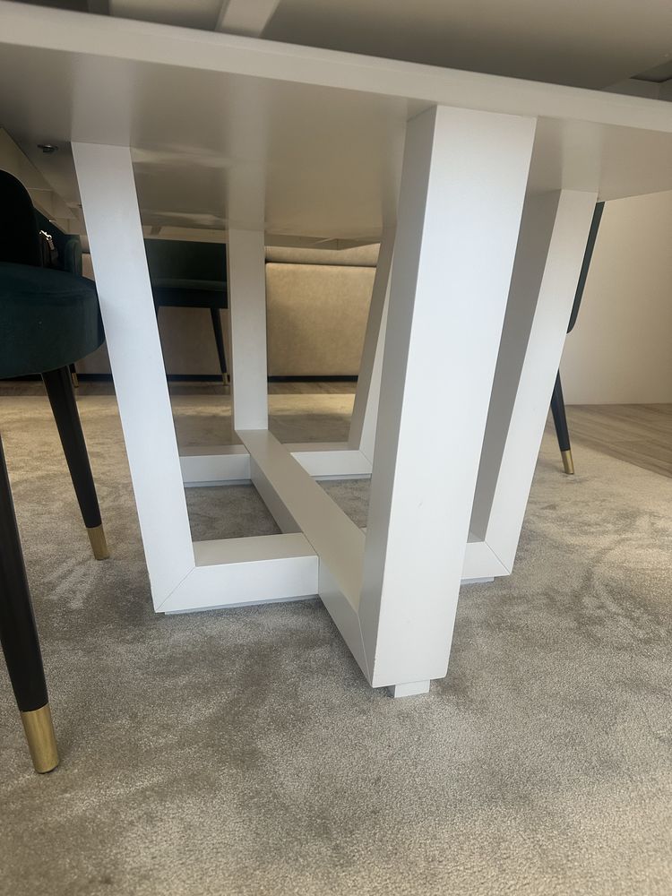 Vendo mesa branca lacada extensivel