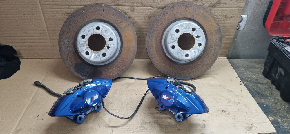 Zaciski hamulcowe tyl tylne BMW f20/21  m-pakiet