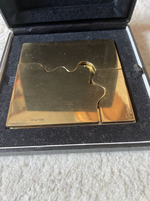 medalhas diversas e miniatura de escultura