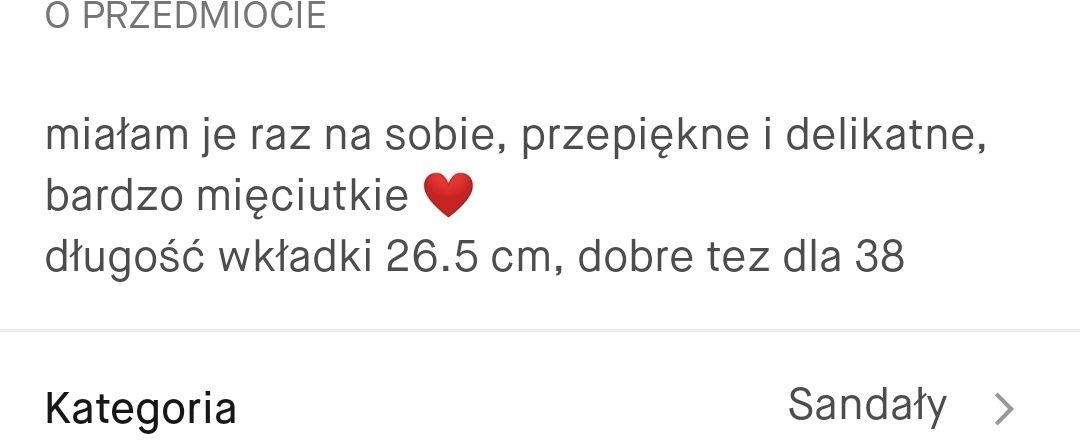 delikatne welurowe wiązane sandałki