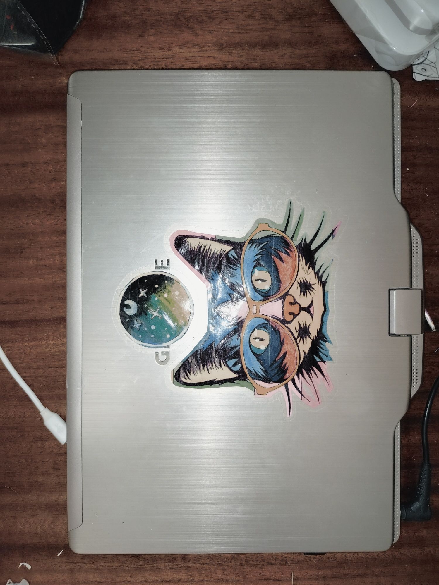 Ноутбук gigabyte