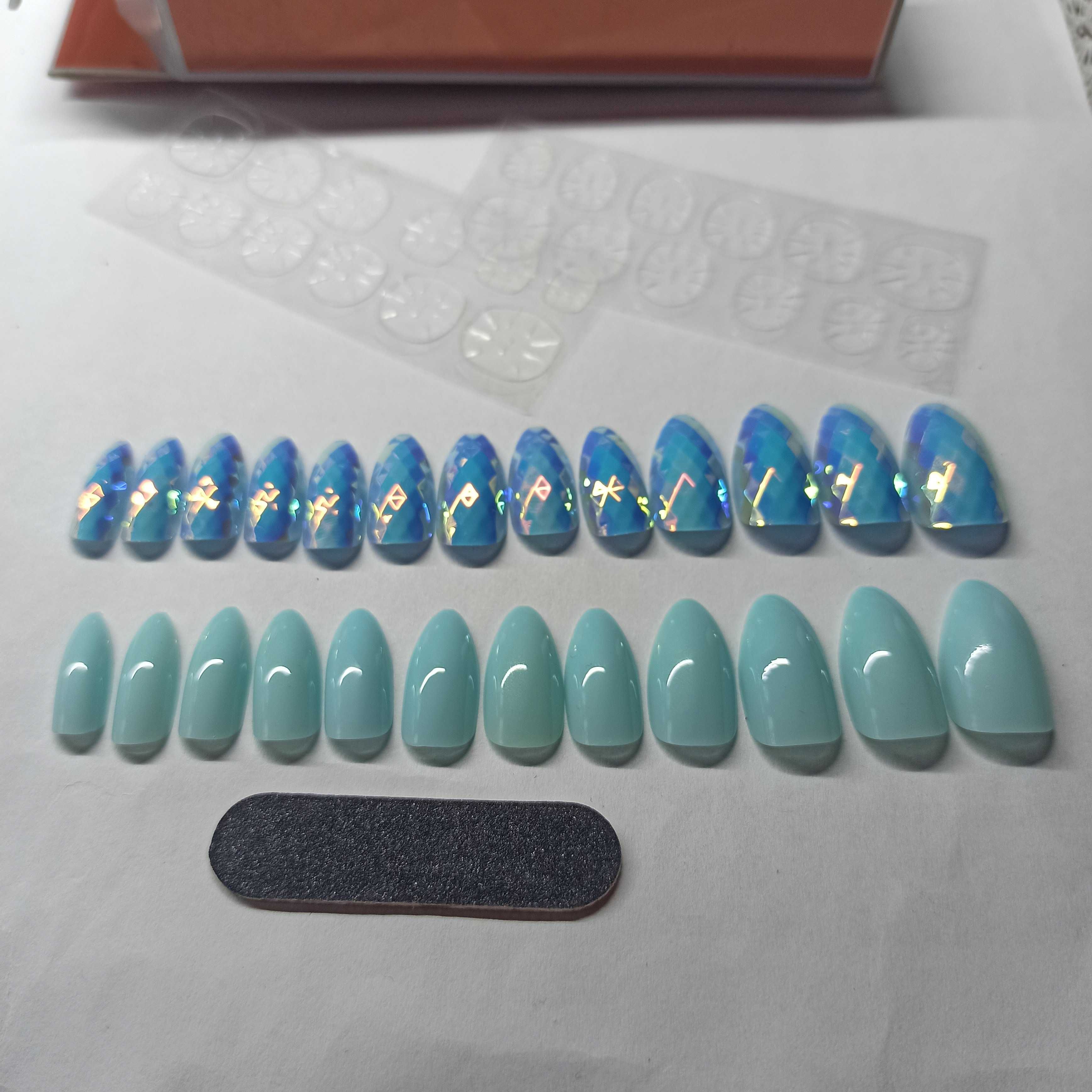 Paznokcie sztuczne Tipsy Bling Glam Nail