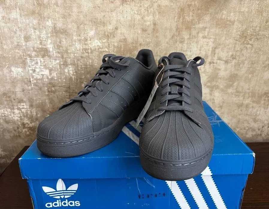 Adidas original Superstar XLG