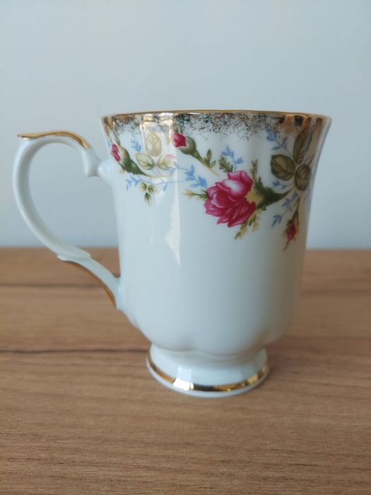 Kubki Chodzież ręcznie malowane.