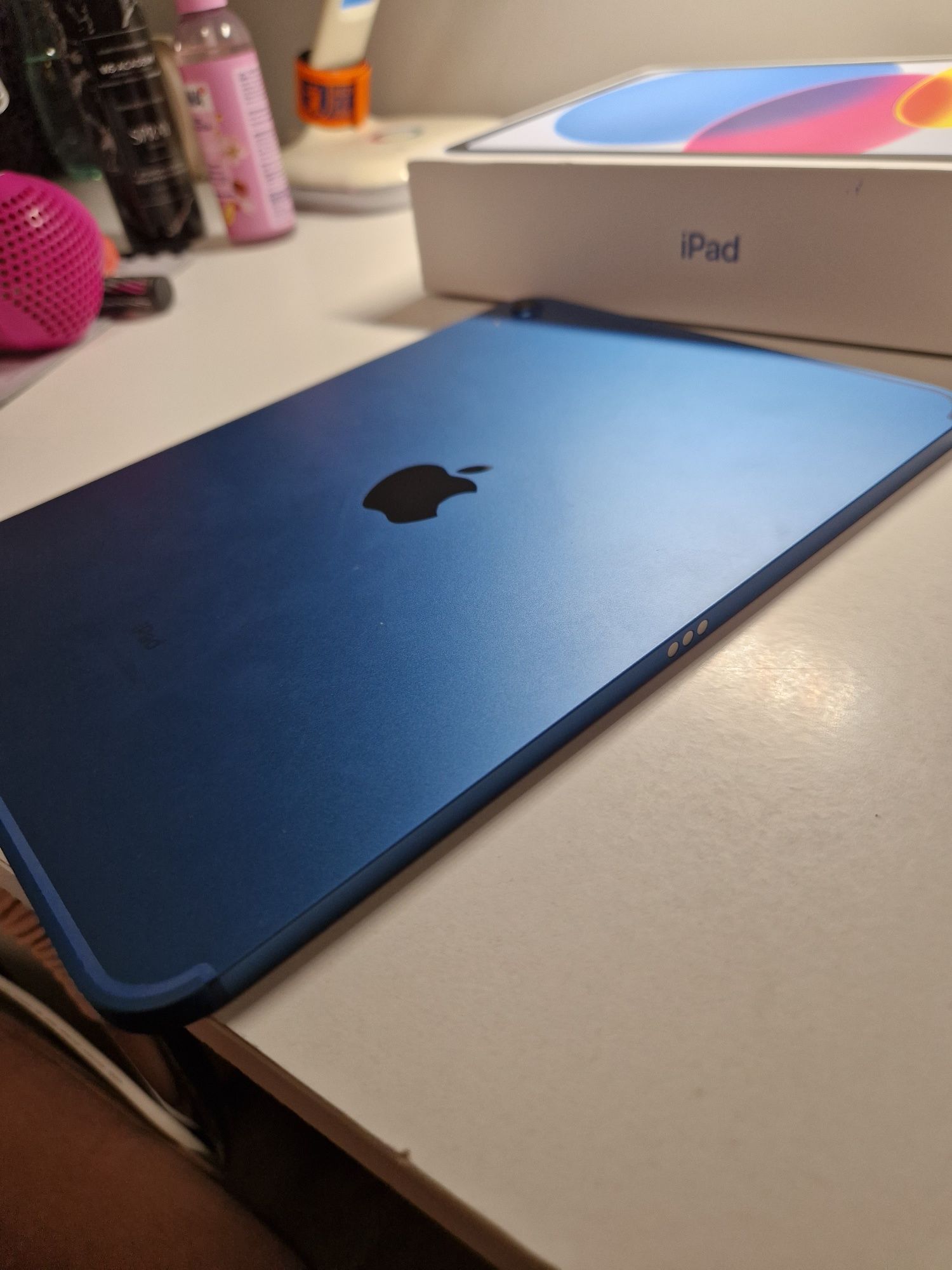 Apple ipad 10.9 Blue