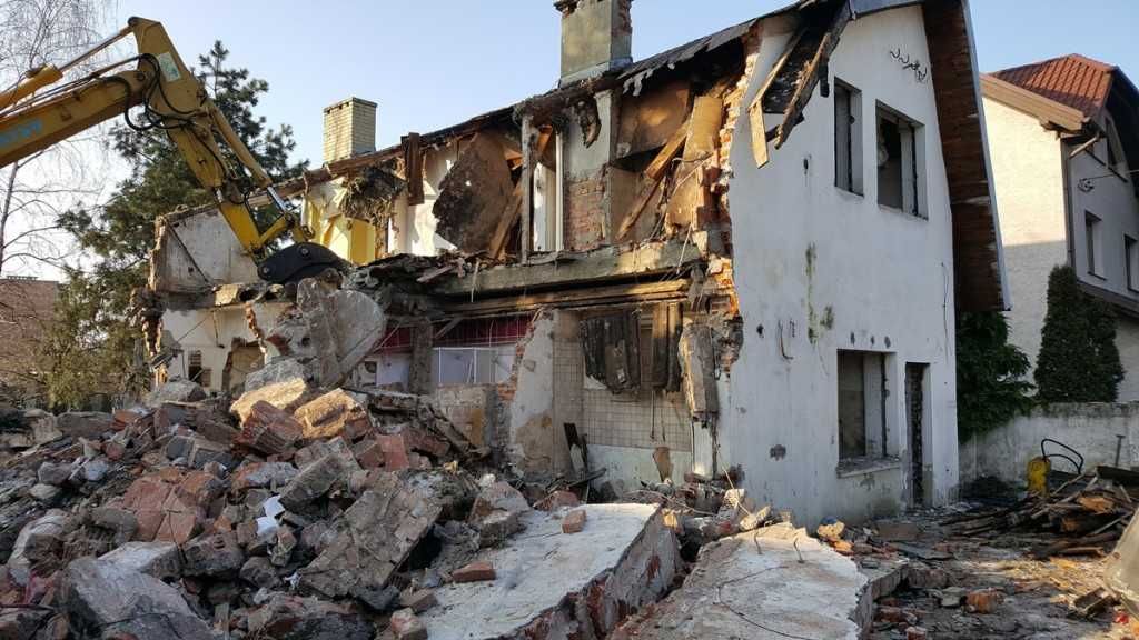 KOMPLEKSOWE PRACE ROZBIÓRKOWE| Rozbiórka Rozbiórki Wyburzanie Kucie