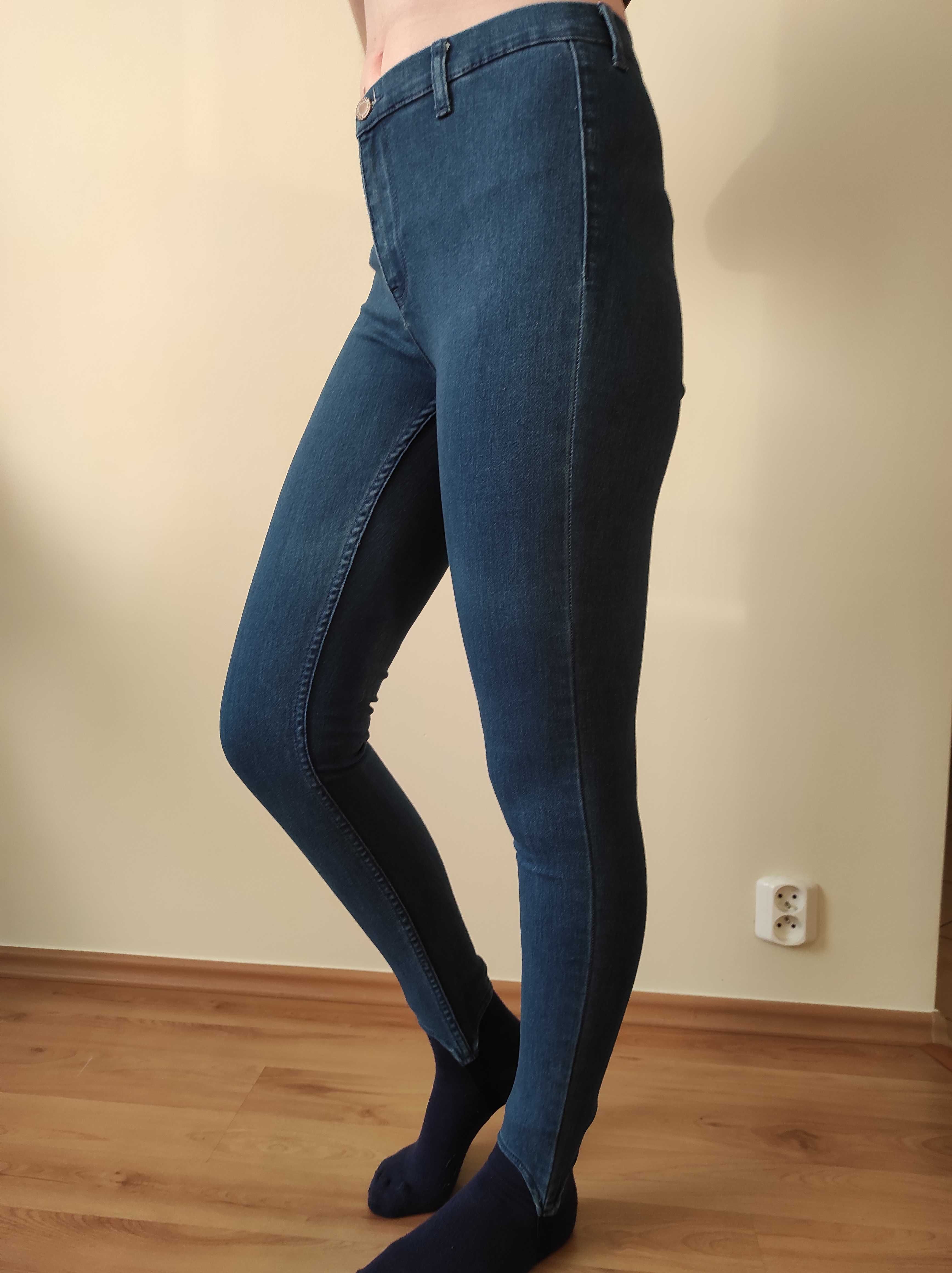 Spodnie Cropp z kolekcji #denim, jeansowe.