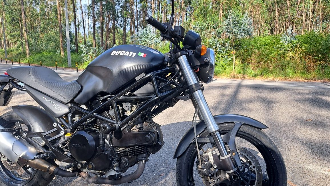 Ducati Monster 695