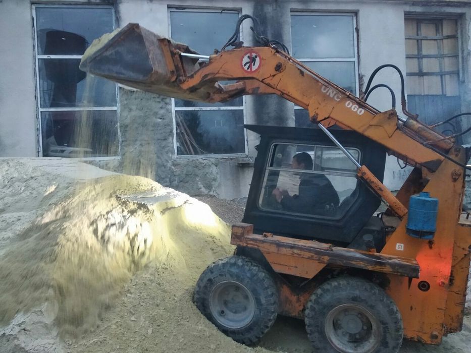 Щебінь. Пісок. Цемент. Вапно. малими партіями від 1м кубічного