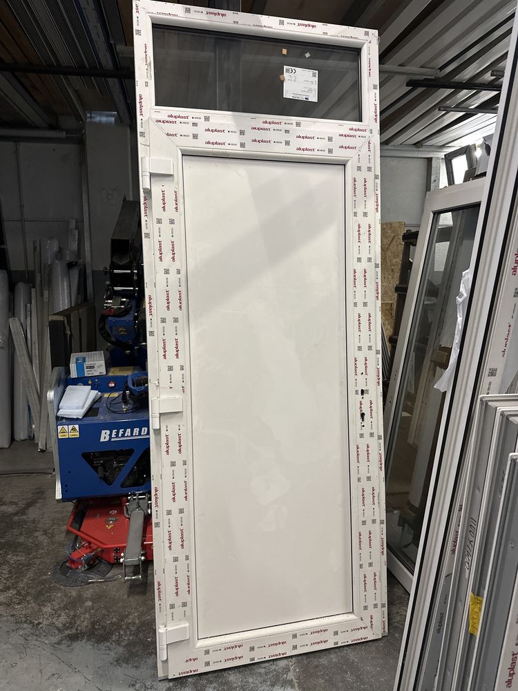 Porta de Entrada PVC 95L/248 (209) A