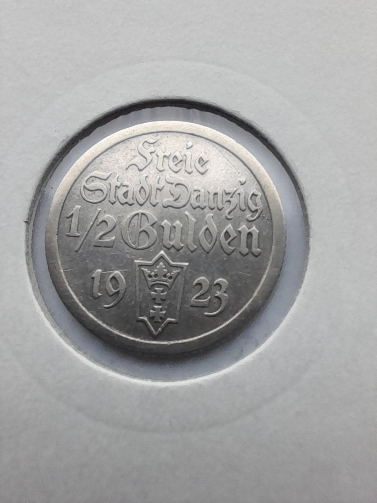 Moneta--1\2 Guldena--1923--srebro
