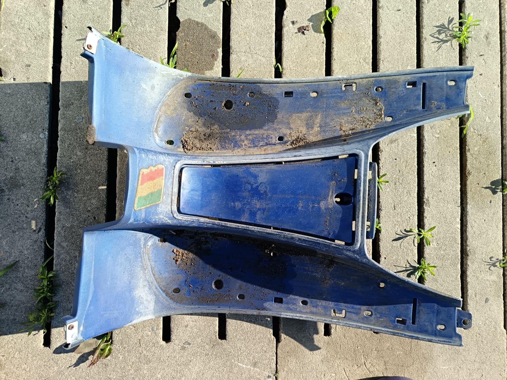 Podłoga Piaggio Vespa et2,et4