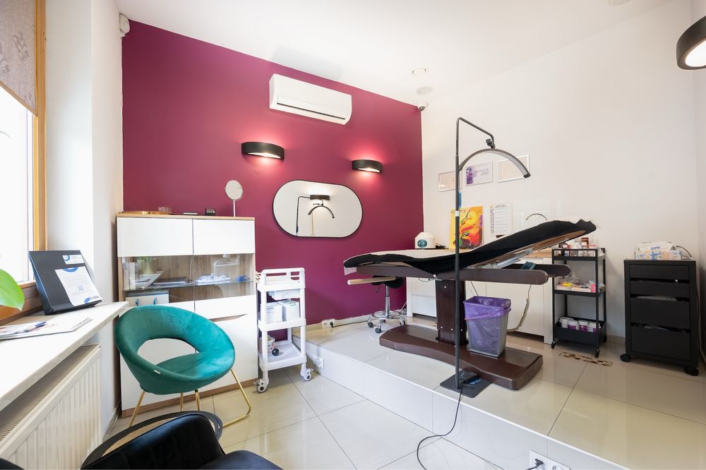 Odstąpię dobrze działający salon fryzjersko kosmetyczny
