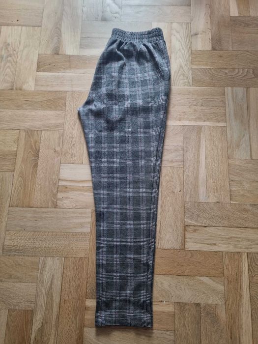 Szare spodnie w kratkę Esmara, r. m