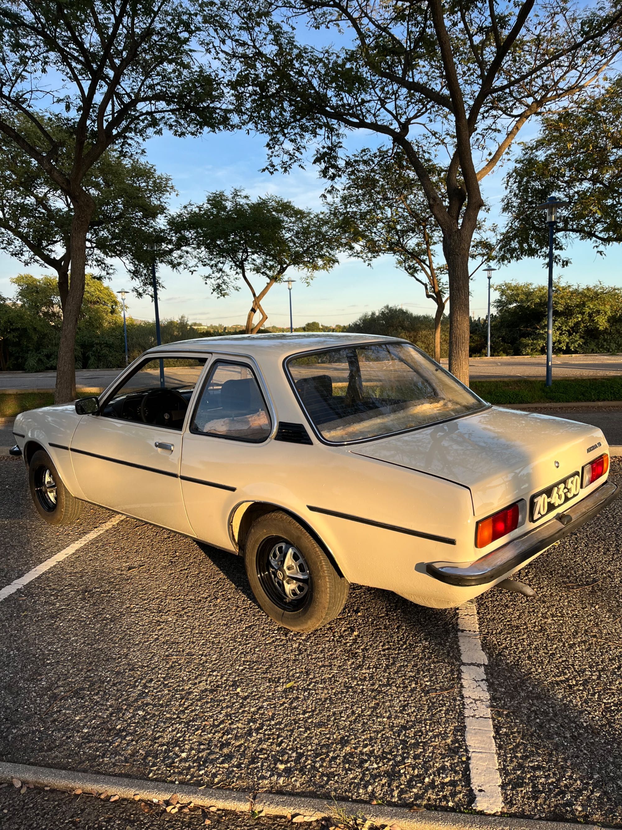 Opel Ascona B 1.6