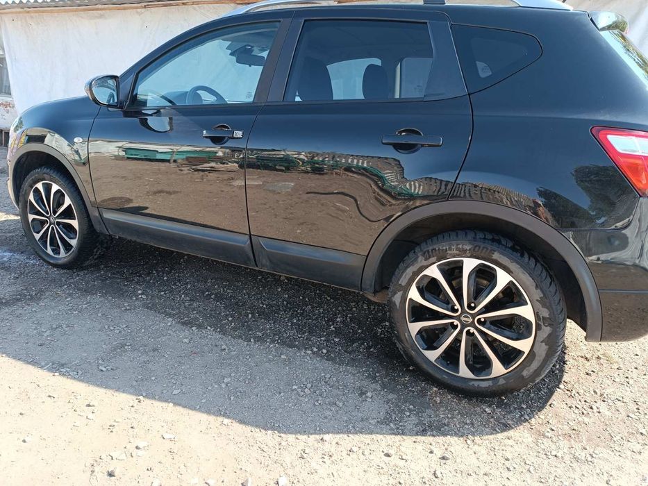 Автомобіль Nissan Qashqai 2010 / 2.0