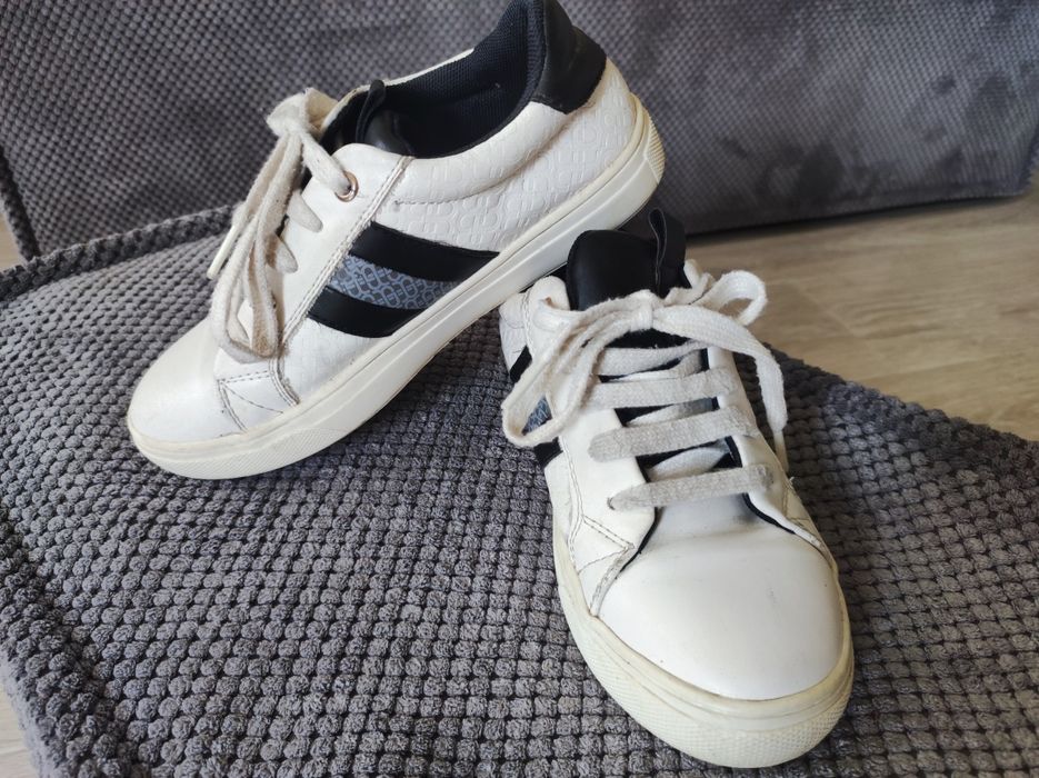 Дитячі кросівки 32р.