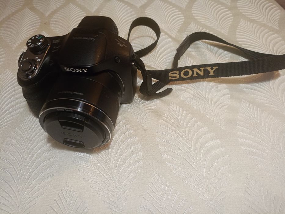 Aparat SONY DSC H400
