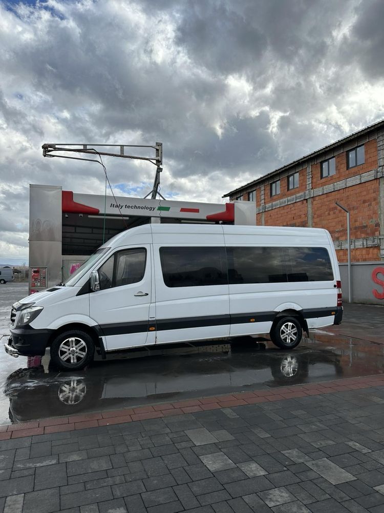 Mercedes-Benz sprinter 2013 року