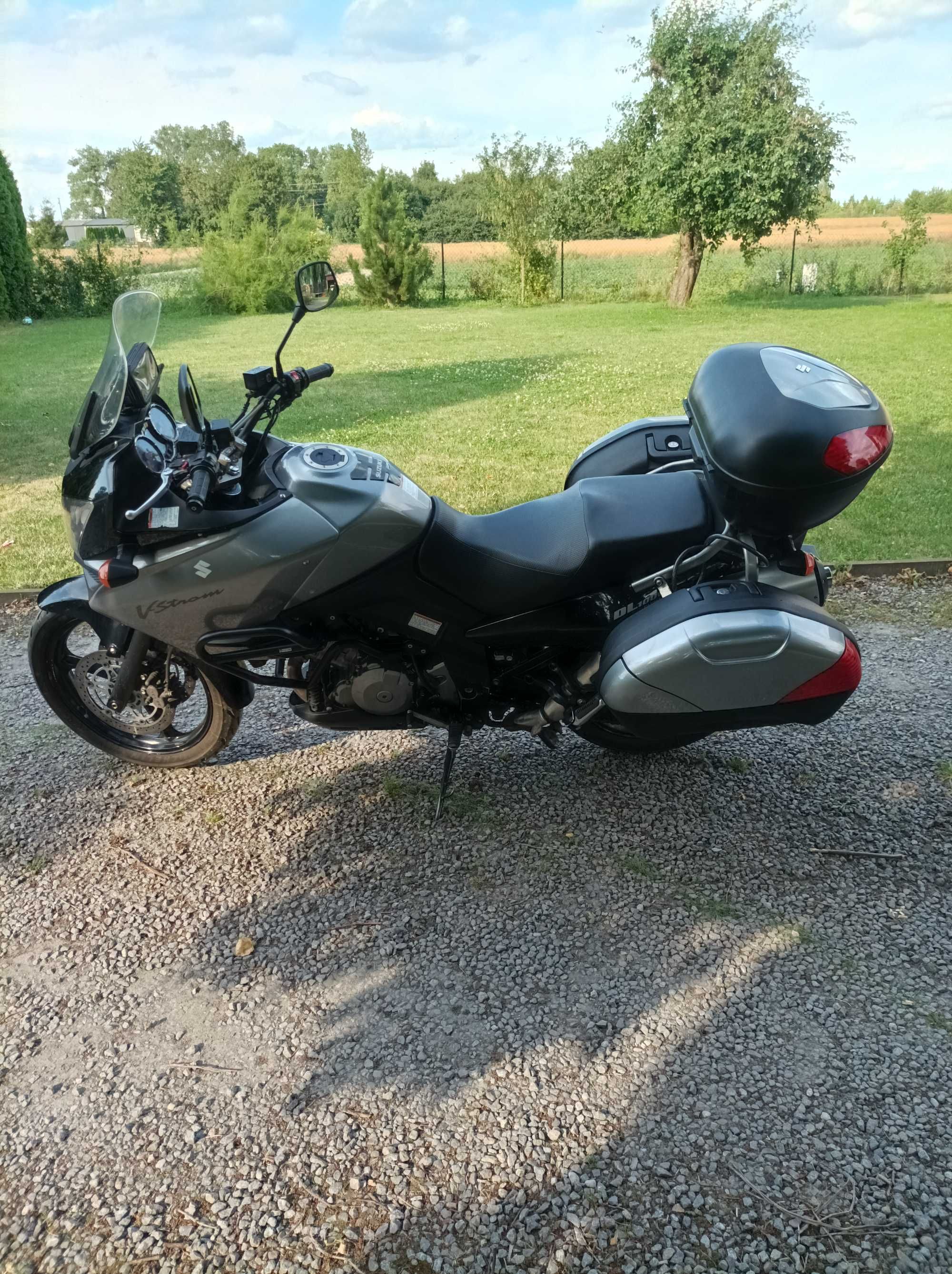 Sprzedam DL 1000 V strom