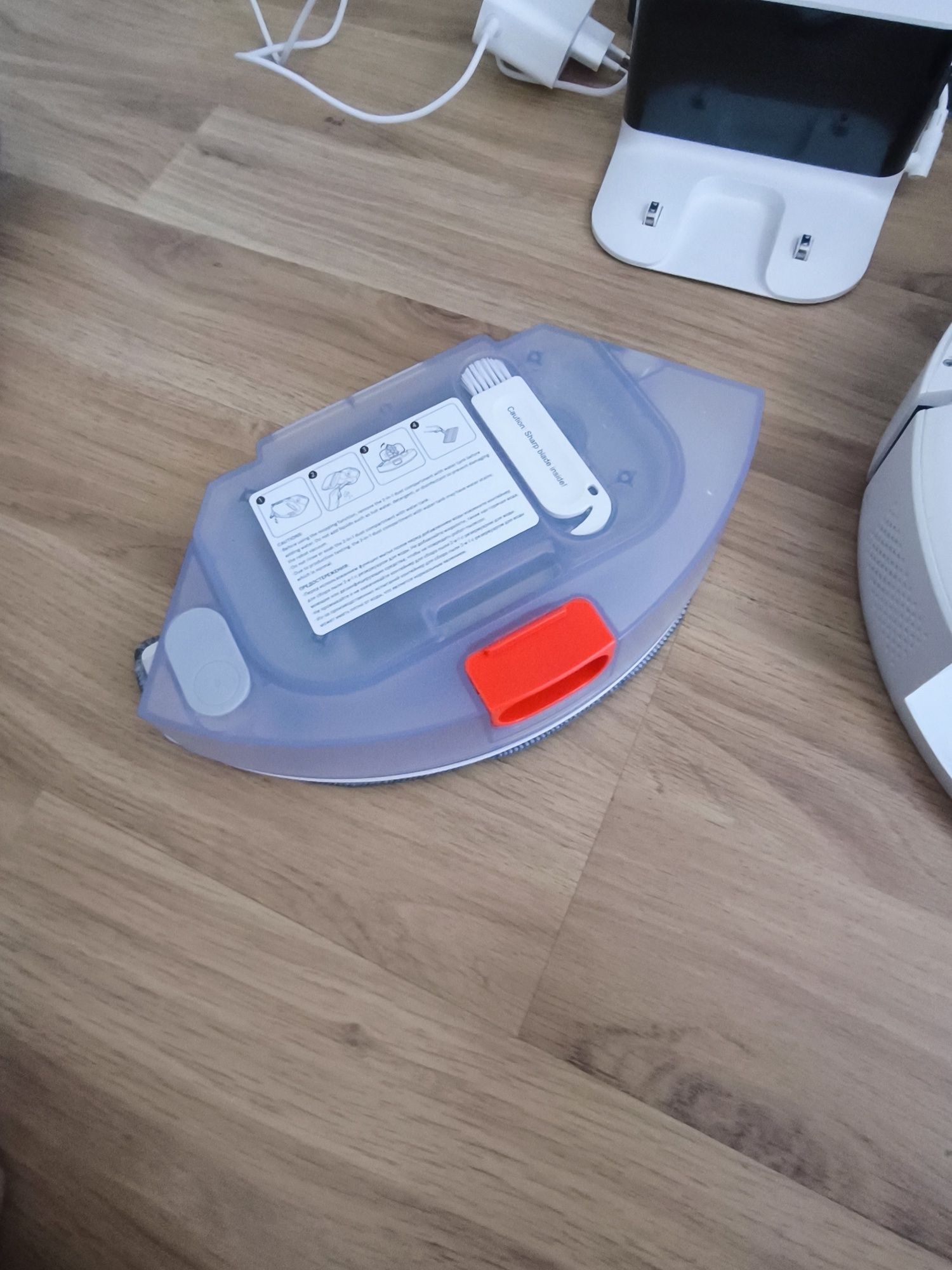 Xiaomi Robot Vacuum E10 /Odkurzacz automatyczny mop