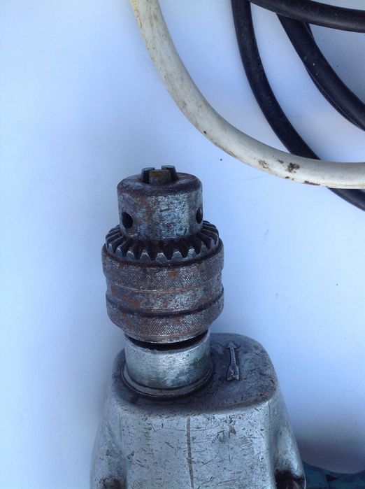 Дрель электрическая ИЭ2201 СССР (есть люфт вала)