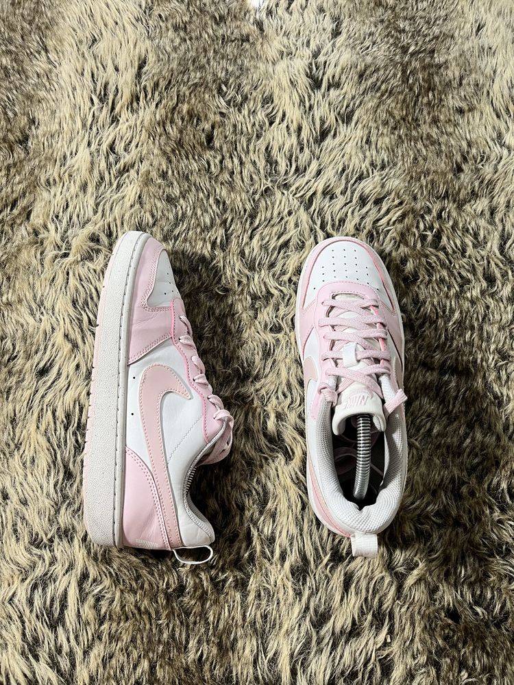 Кросівки Nike Court Borough